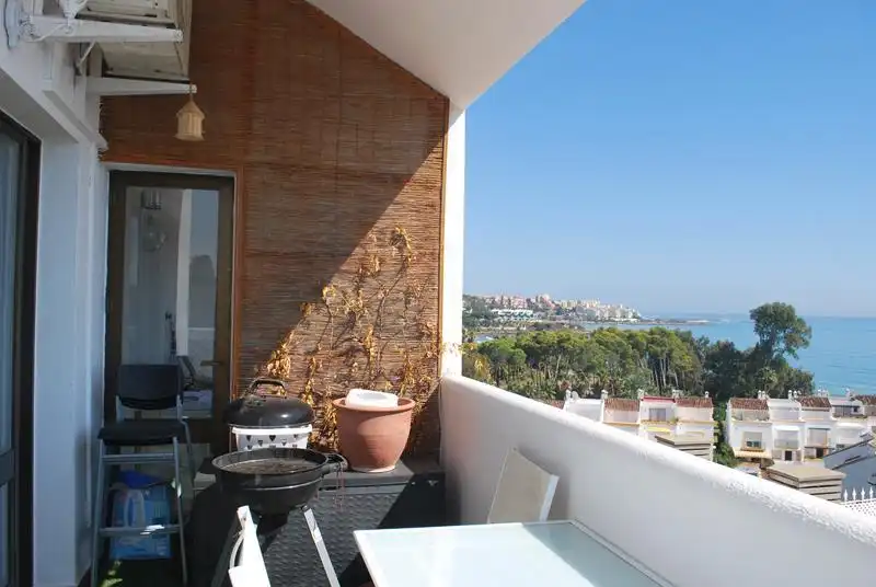 Ático de alquiler en Estepona Golf