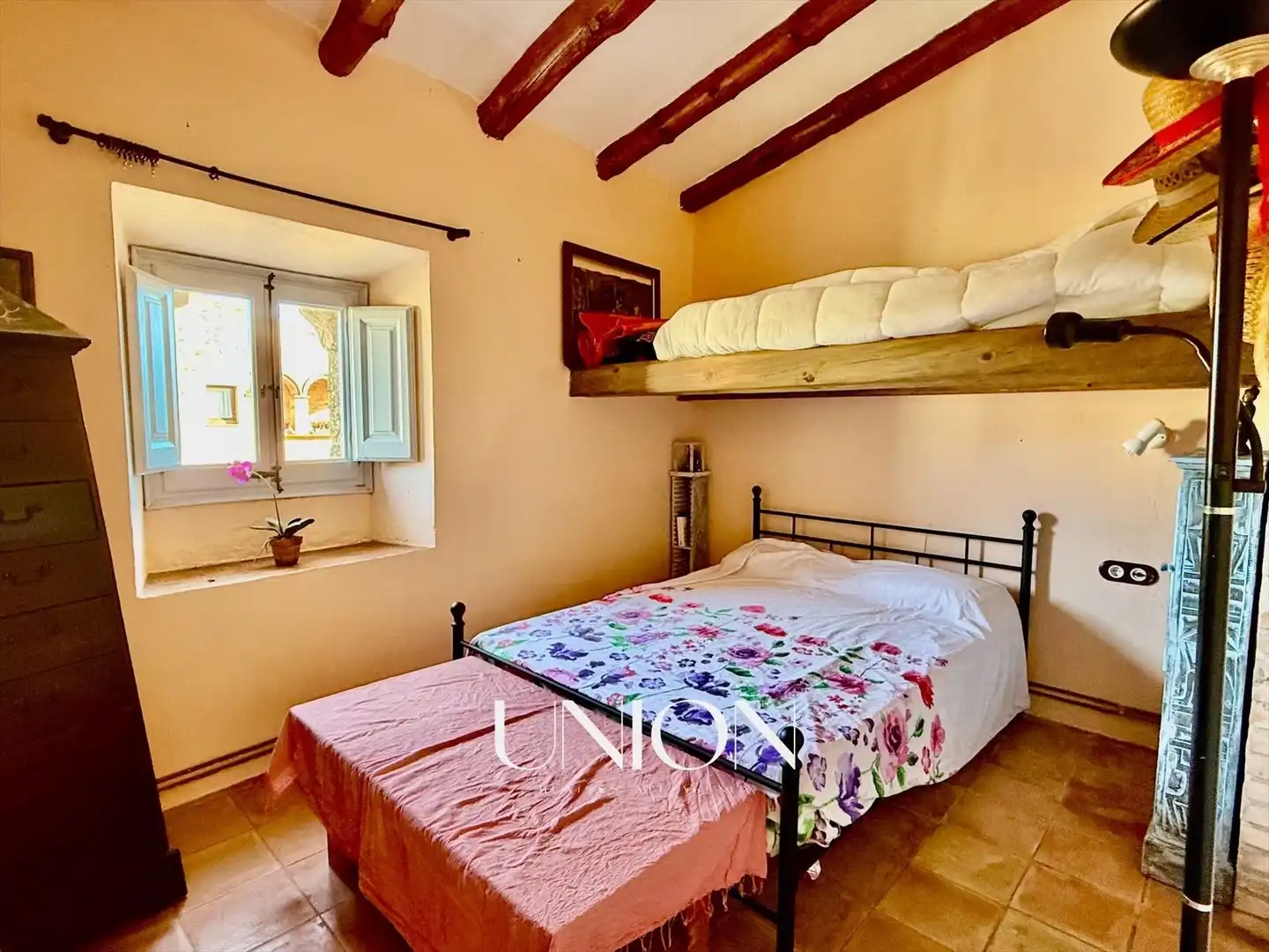 Habitación de Finca rústica en venta en Vall-llobrega con Calefacción, Jardín privado y Terraza