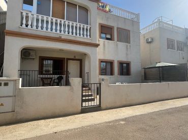 Adosado con piscina en venta en Avenida de las Cortes Valencianas