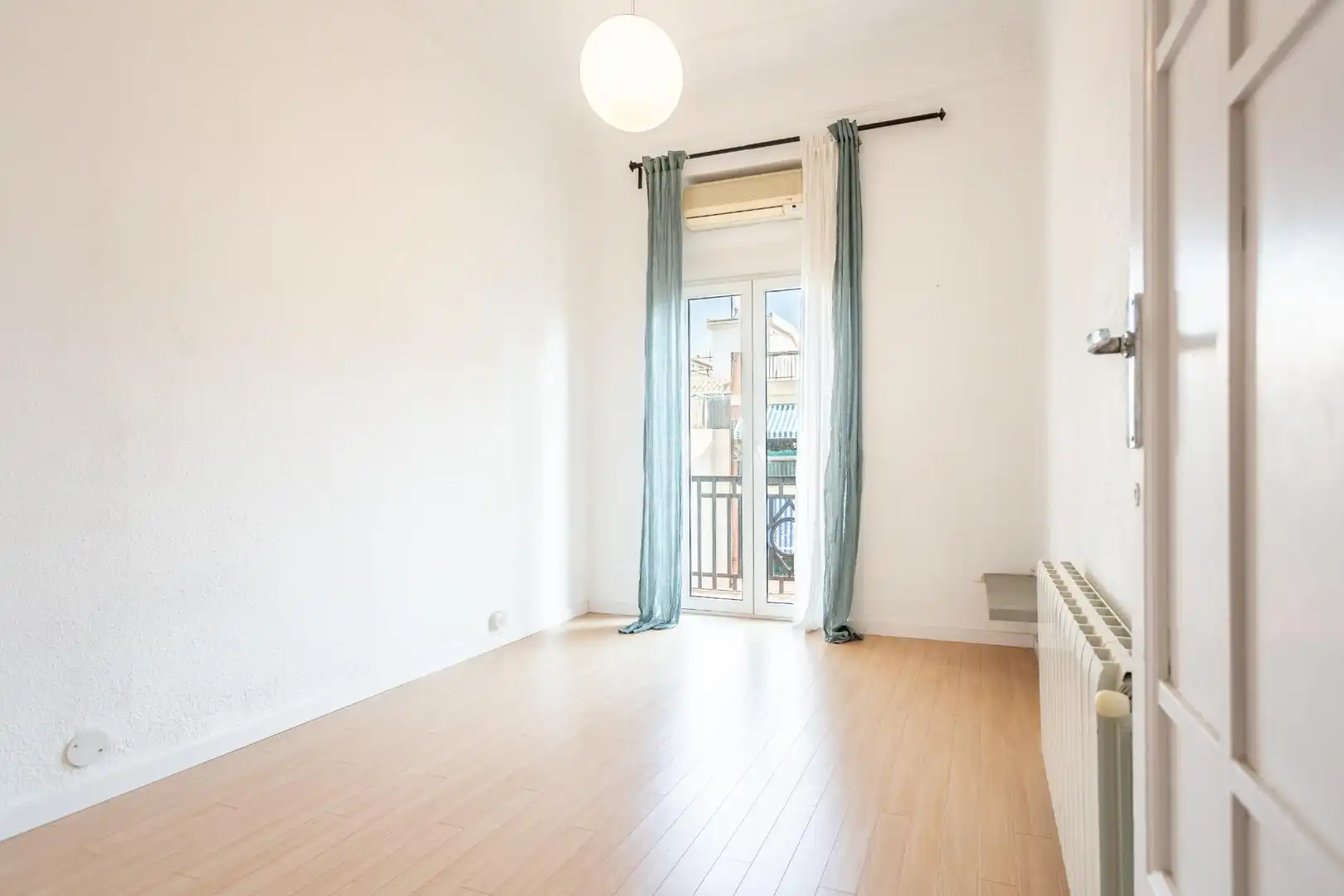 Flat for rent in Calle SALAMANCA, 20, Gran Via