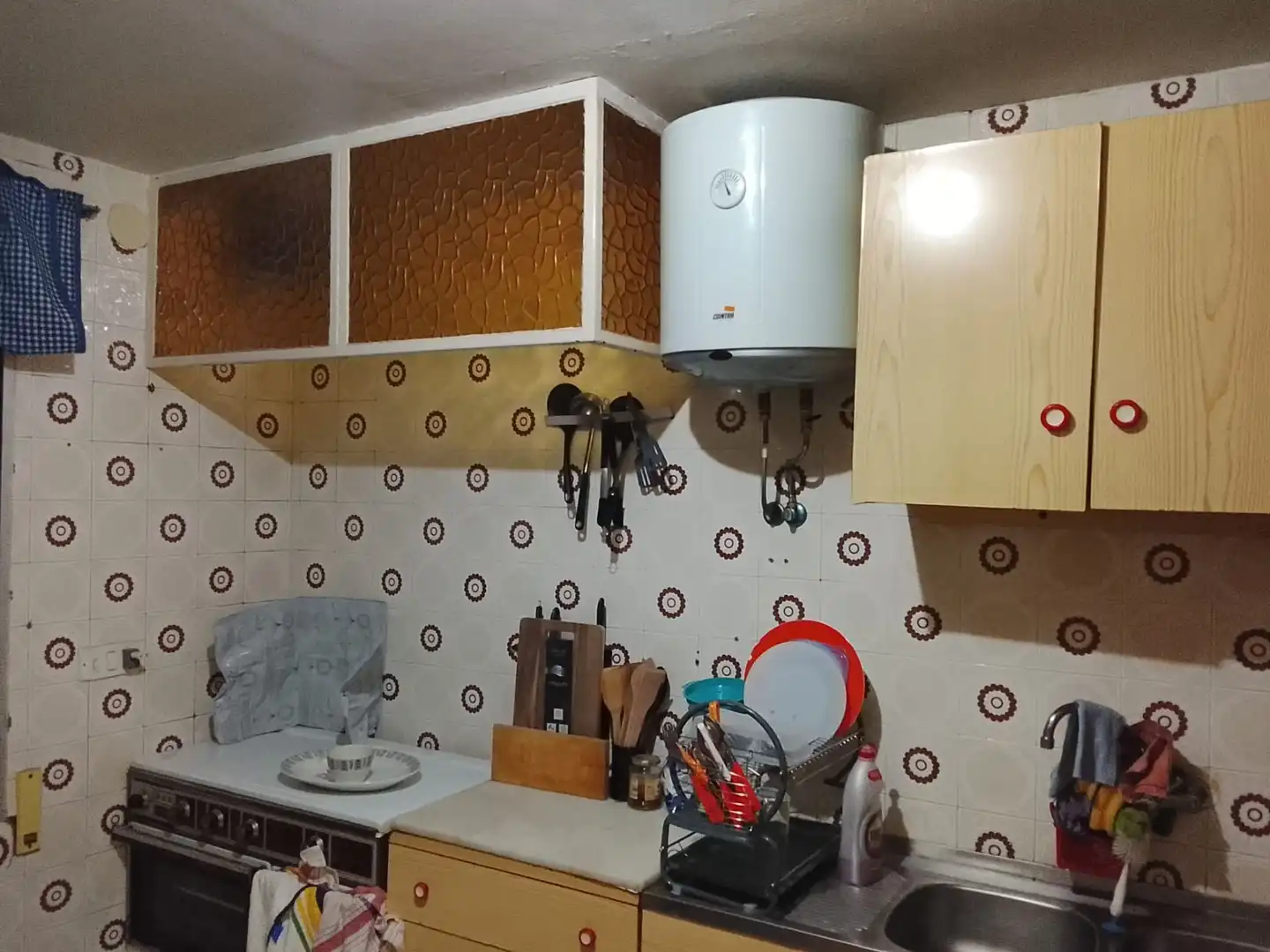 Cuina de Casa o xalet en venda en Madrigal de la Vera amb Jardí privat