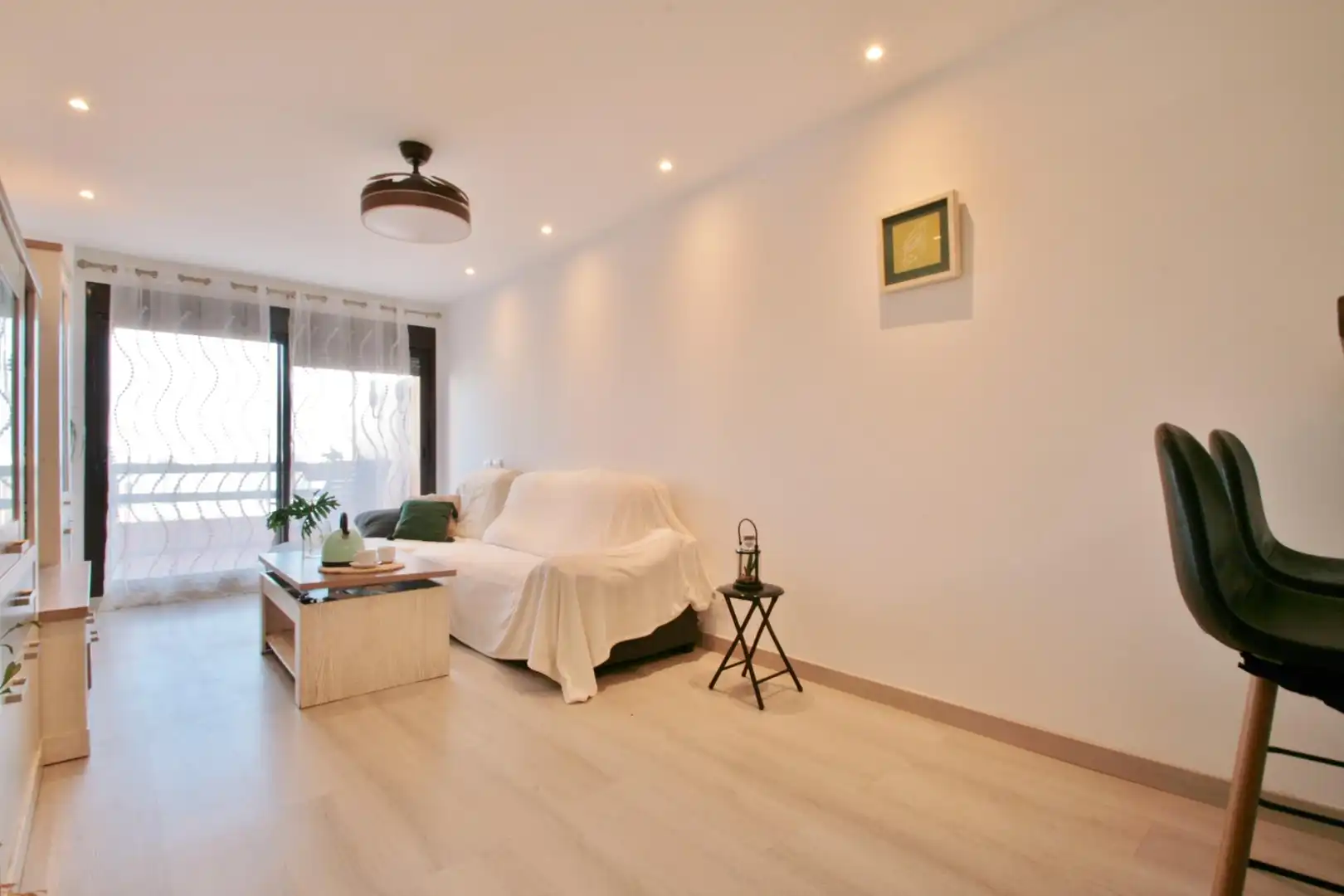 Sala de estar de Apartamento en venta en Almería con Aire acondicionado, Jardín privado y Terraza