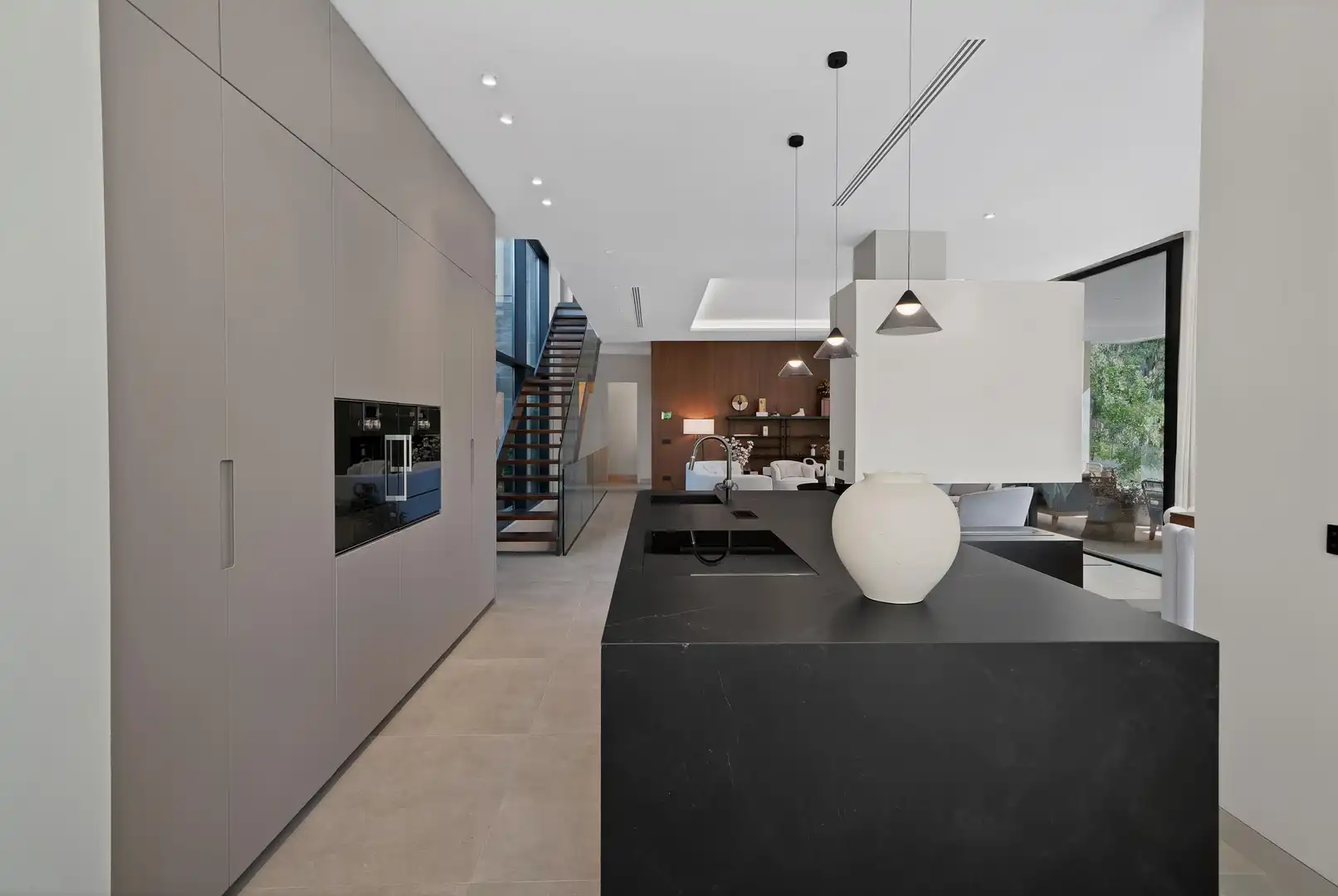 Cocina de Casa o chalet en venta en Marbella con Aire acondicionado, Calefacción y Jardín privado