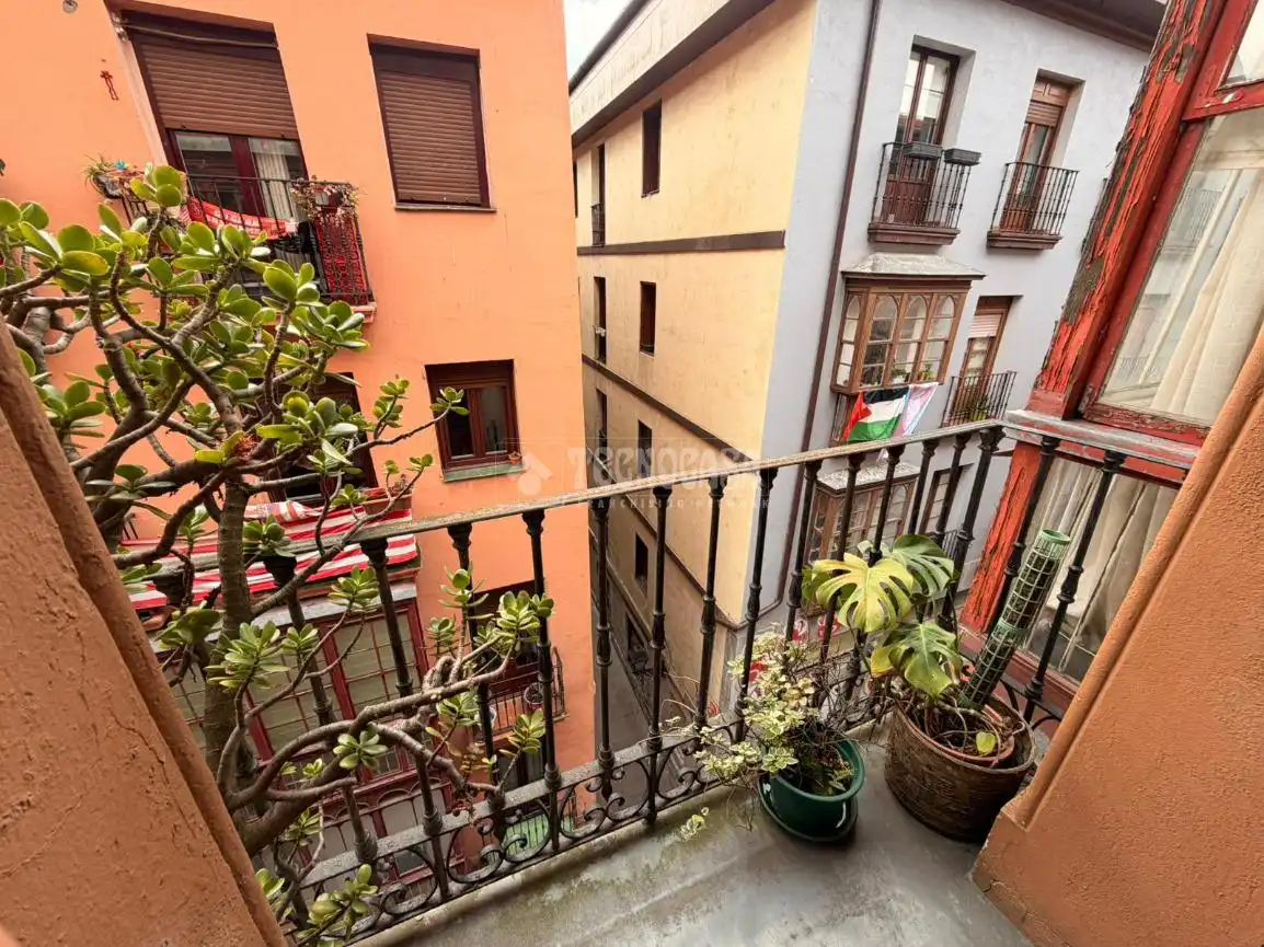 Terraza de Piso en venta en Bilbao  con Calefacción