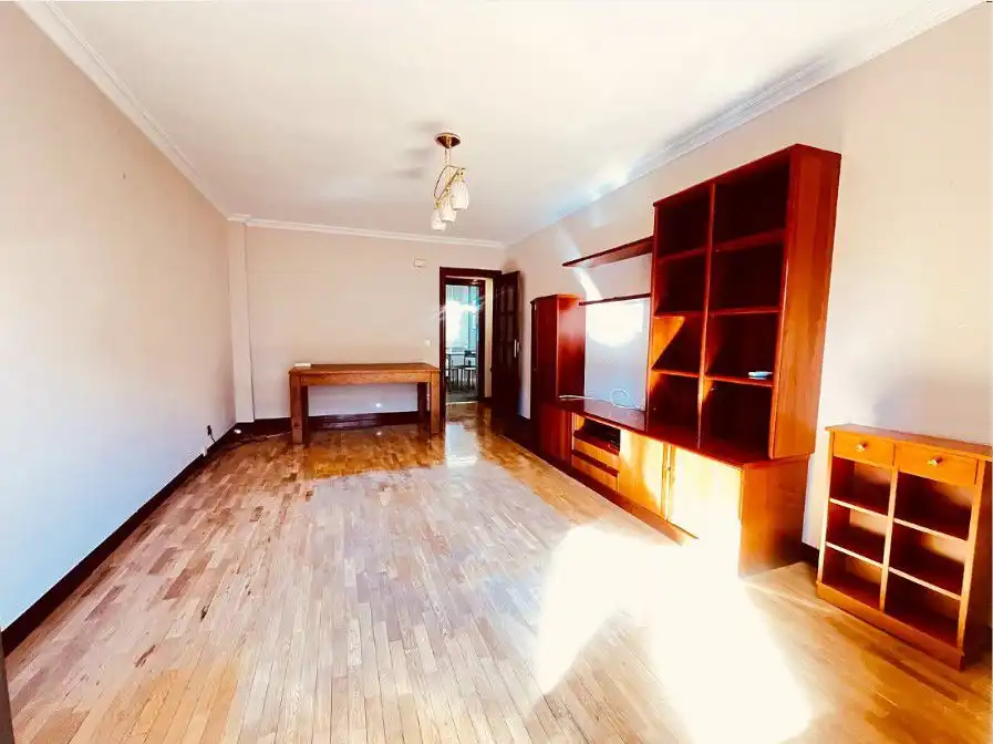 Wohnzimmer von Wohnung zum Verkauf in Salamanca mit Klimaanlage, Heizung und Parkett