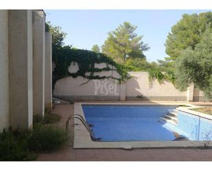Piscina de Pis en venda en La Bisbal del Penedès amb Piscina