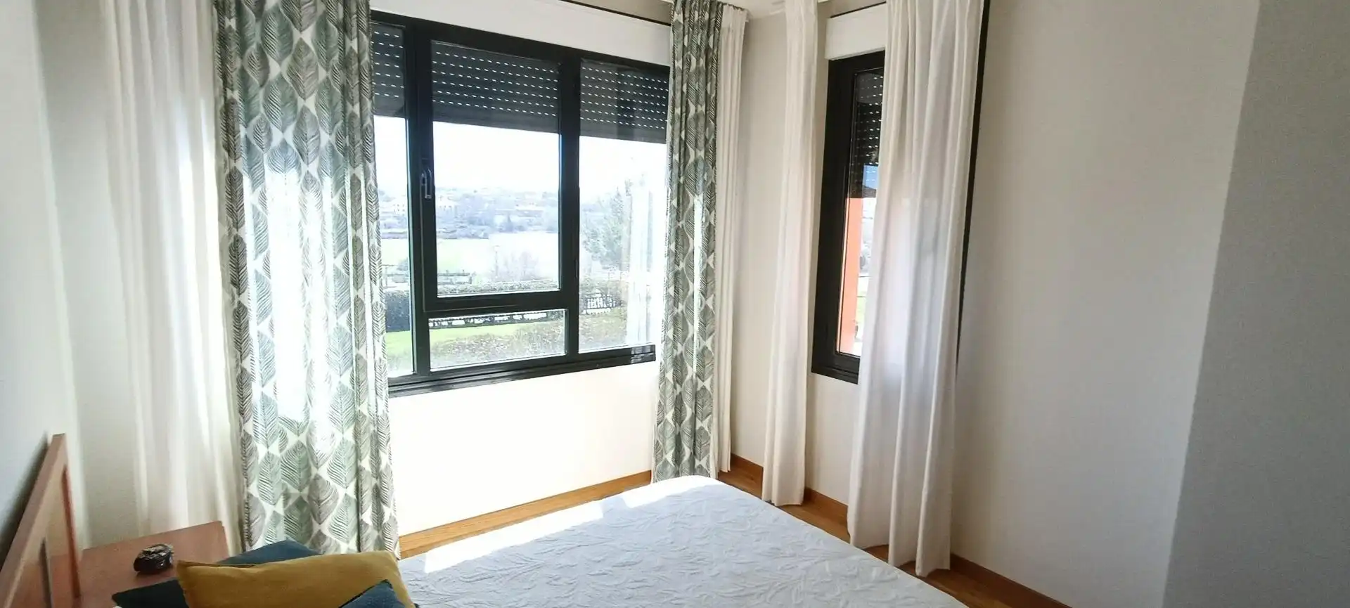 Schlafzimmer von Einfamilien-Reihenhaus zum Verkauf in Cogollos mit Heizung und Privatgarten