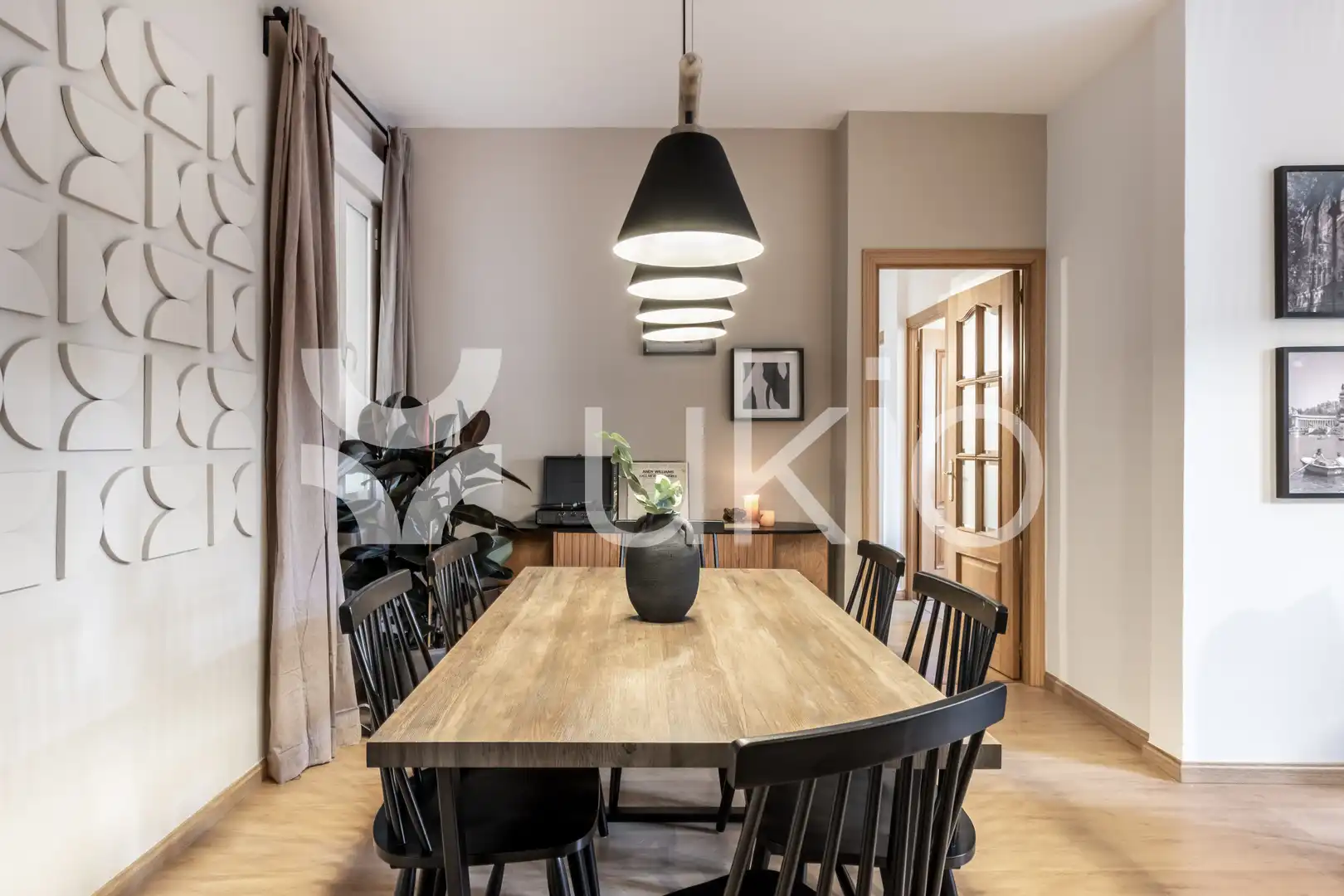 Comedor de Apartamento de alquiler en Madrid con Aire acondicionado, Calefacción y Amueblado