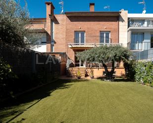 Jardí de Casa adosada en venda en Granollers amb Calefacció, Traster i Balcó