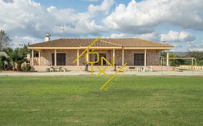 Exterior view of House or chalet for sale in Santa Oliva  with Air Conditioner, Heating and Private garden