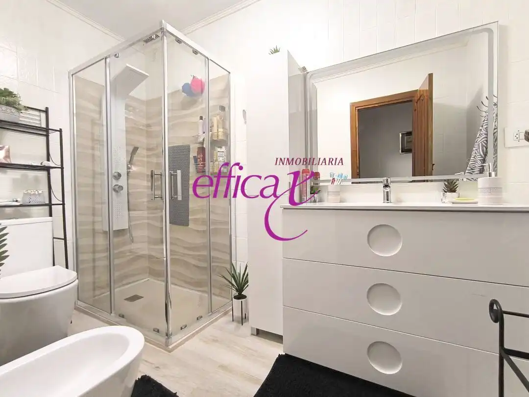 Bathroom of Flat for sale in Erustes  with Heating