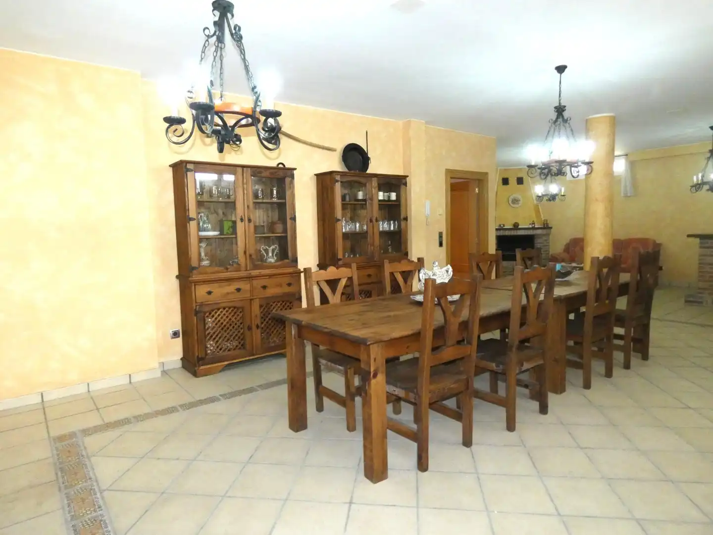 Menjador de Casa o xalet en venda en Utebo amb Aire condicionat, Calefacció i Jardí privat