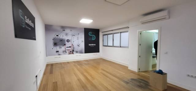 Oficina en Alquiler en Calle Molina Lario, 13 en Centro Histórico