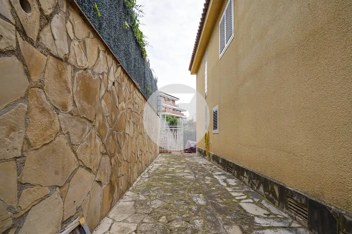 Vista exterior de Casa o chalet en venta en Viladecans con Aire acondicionado, Calefacción y Terraza