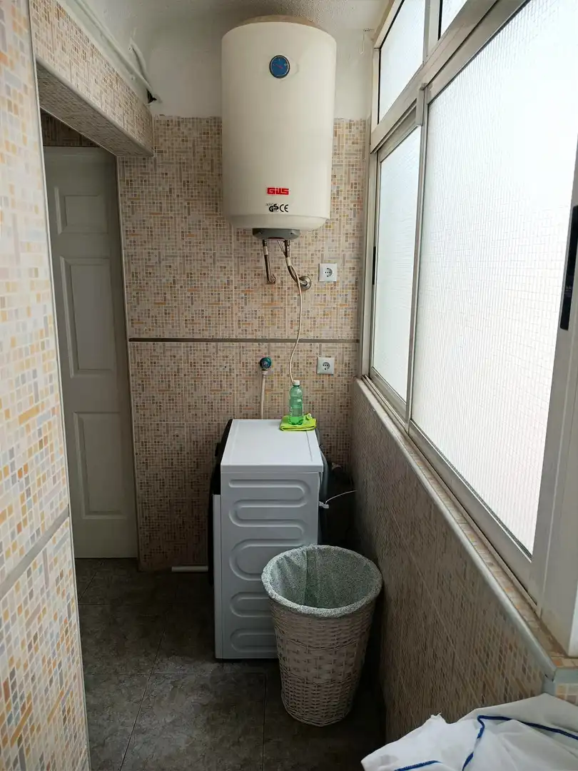 Baño de Piso en venta en Elche / Elx con Aire acondicionado, Calefacción y Amueblado