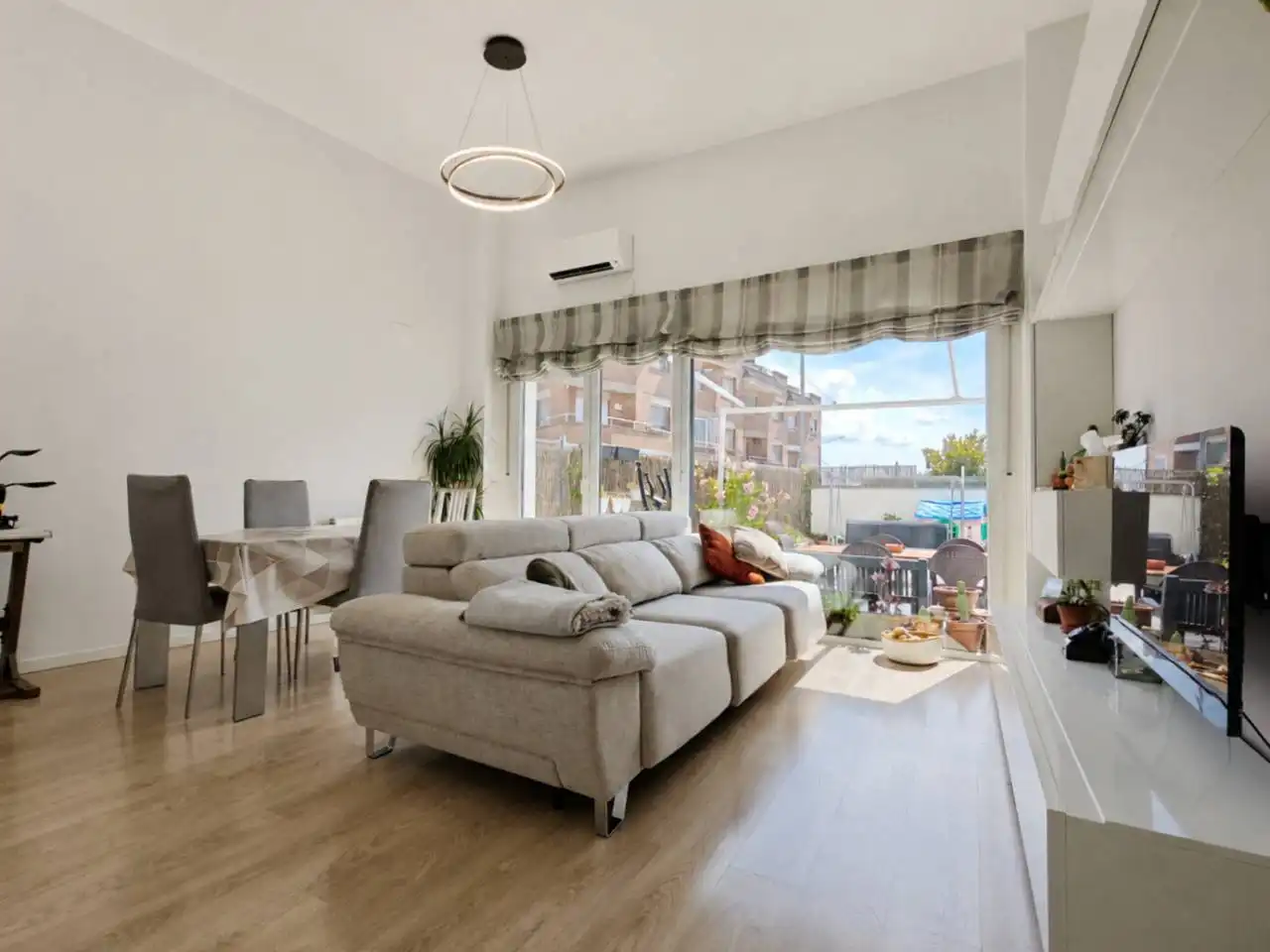 Sala de estar de Piso en venta en Sant Fruitós de Bages con Aire acondicionado, Calefacción y Terraza