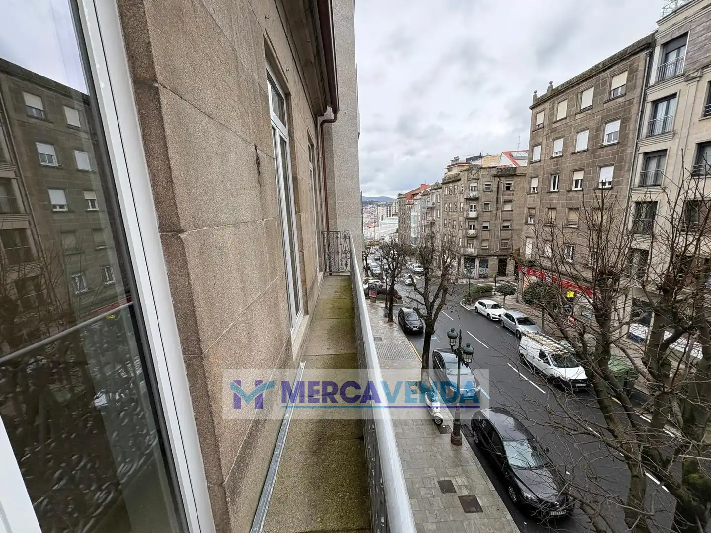 Vista exterior de Pis en venda en Vigo  amb Calefacció, Traster i Moblat