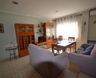 Living room of Single-family semi-detached for sale in Malpartida de Plasencia  with Heating, Terrace and Furnished