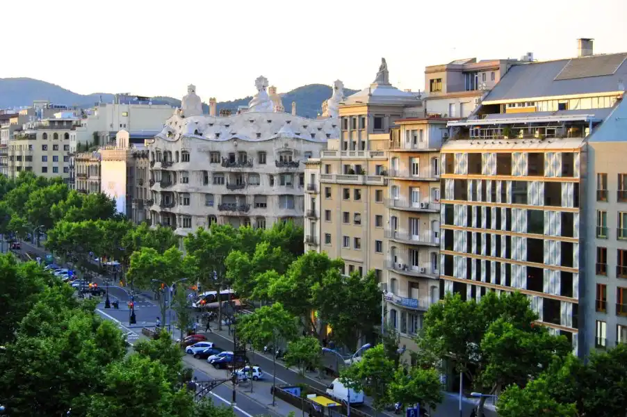 Vista exterior de Piso en venta en Barcelona con Aire acondicionado, Calefacción y Balcón