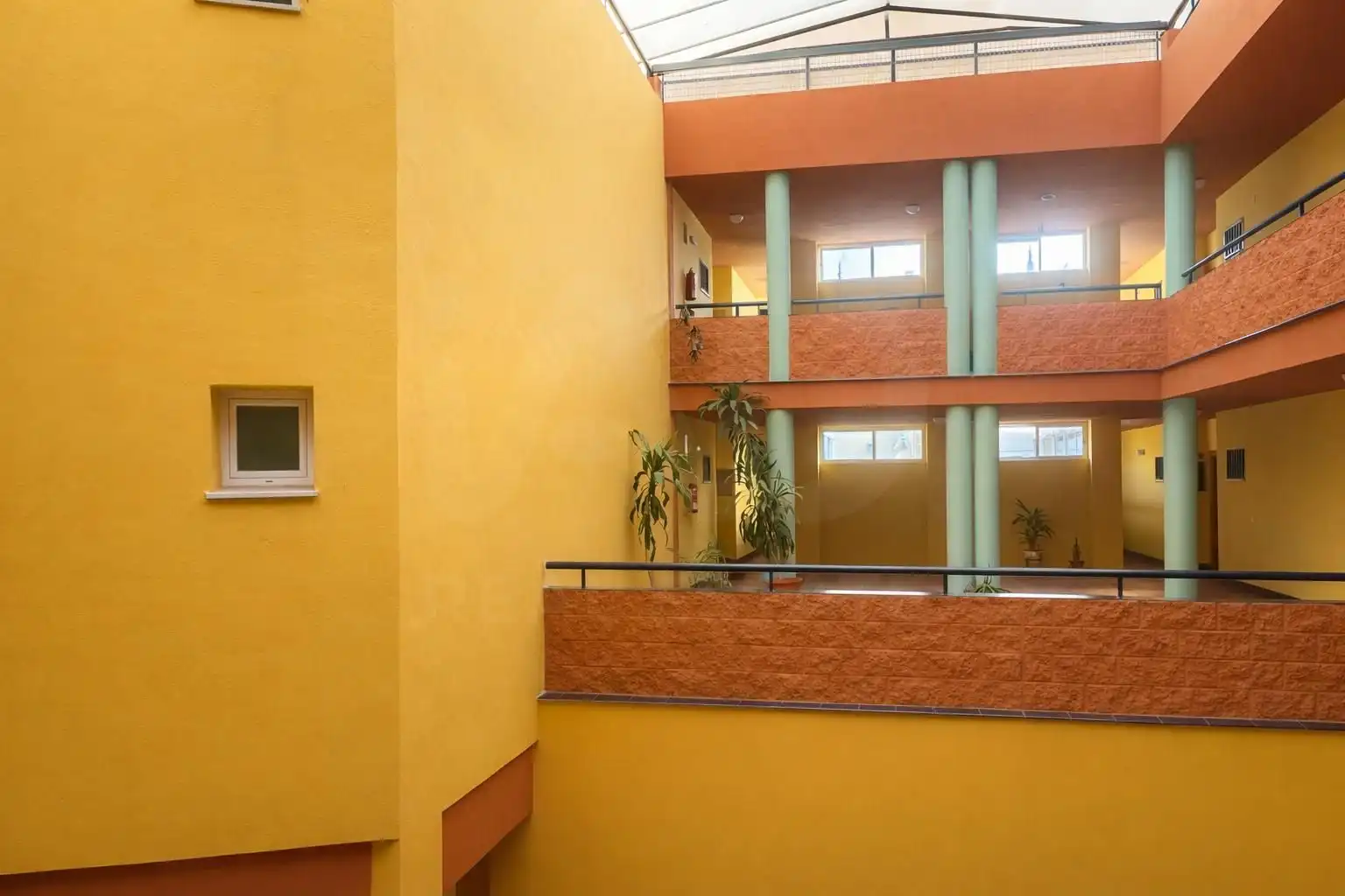 Vista exterior de Pis en venda en Camas amb Aire condicionat