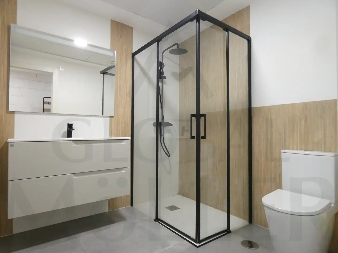 Badezimmer von Wohnung zur Miete in Cartagena mit Klimaanlage, Heizung und Möbliert