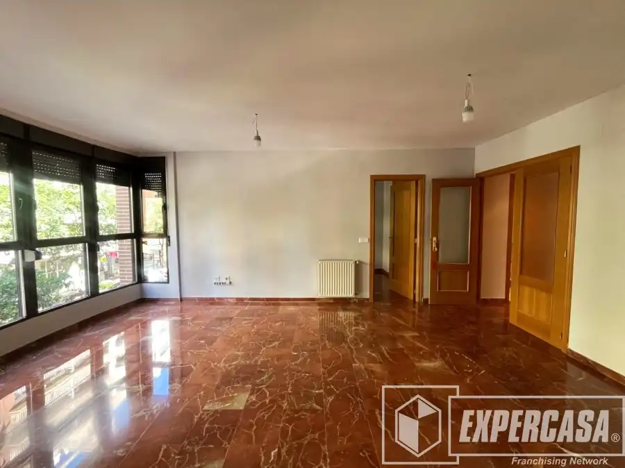 Sala d'estar de Pis de lloguer en Valencia amb Aire condicionat i Calefacció