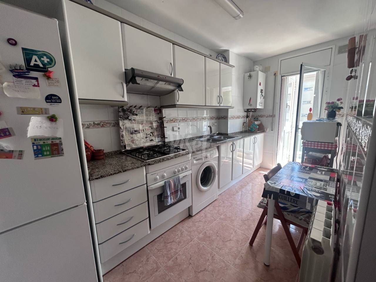 Kitchen of Flat for sale in  Tarragona Capital  with Heating, Furnished and Balcony