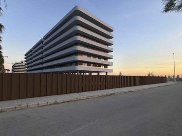 Penthouse with pool for sale in Calle Calle Sevilla 2