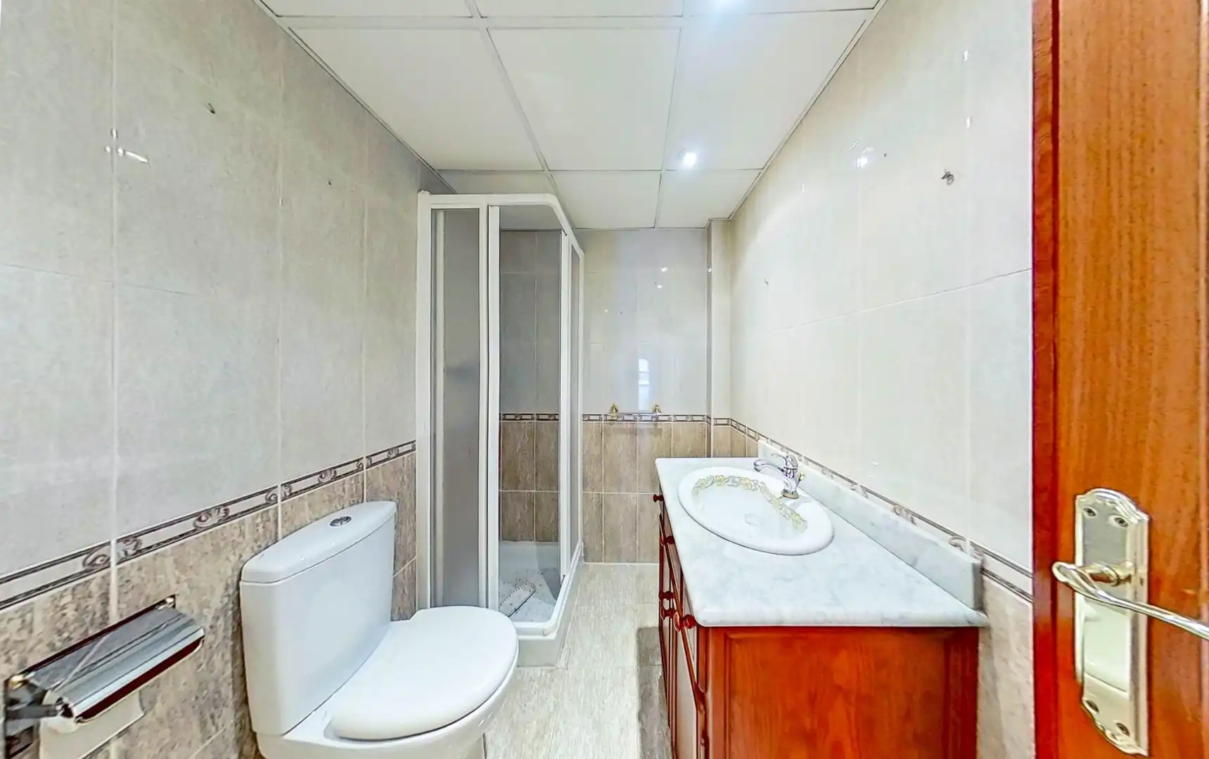 Baño de Piso en venta en Valencia con Parquet y Terraza