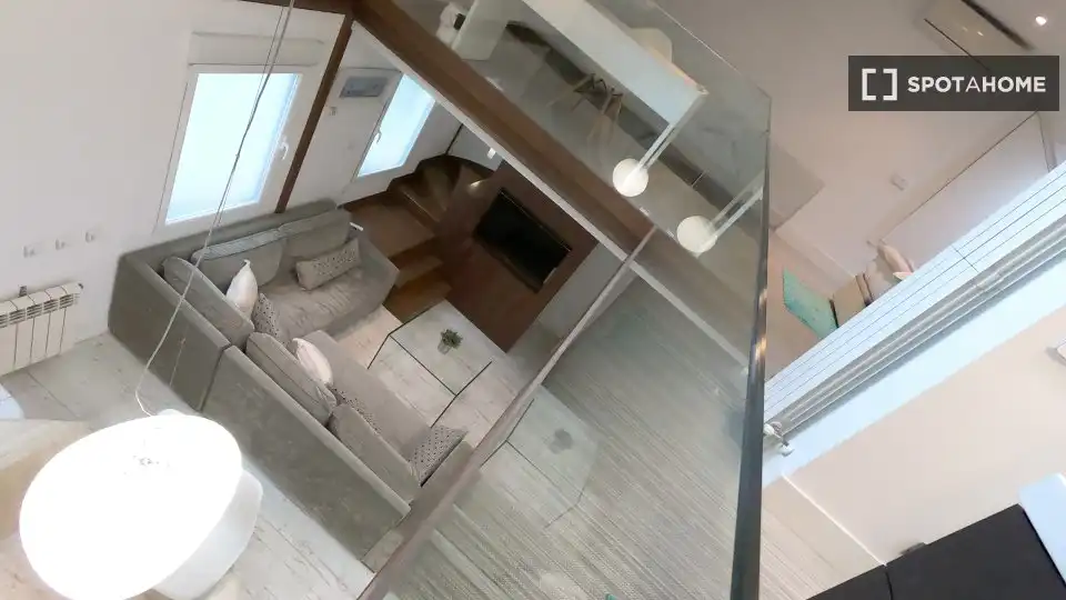Room in Prosperidad - Delicias