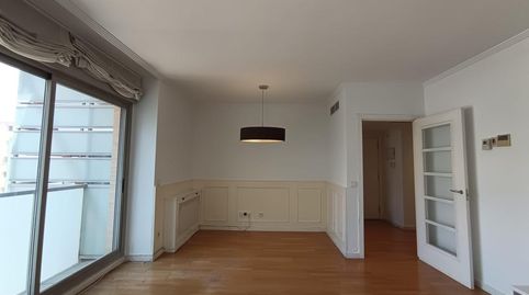 Foto 2 de Piso en venta en De María de Portugal, Sanchinarro, Madrid Capital