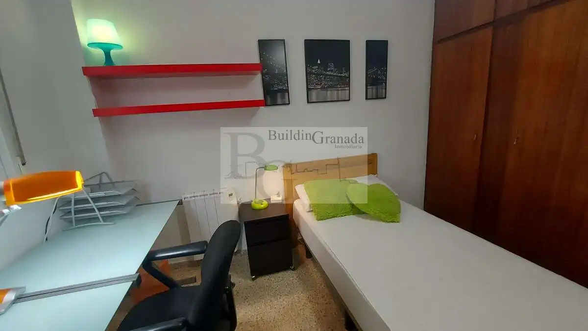 Schlafzimmer von Wohnung zur Miete in Granada mit Terrasse und Möbliert
