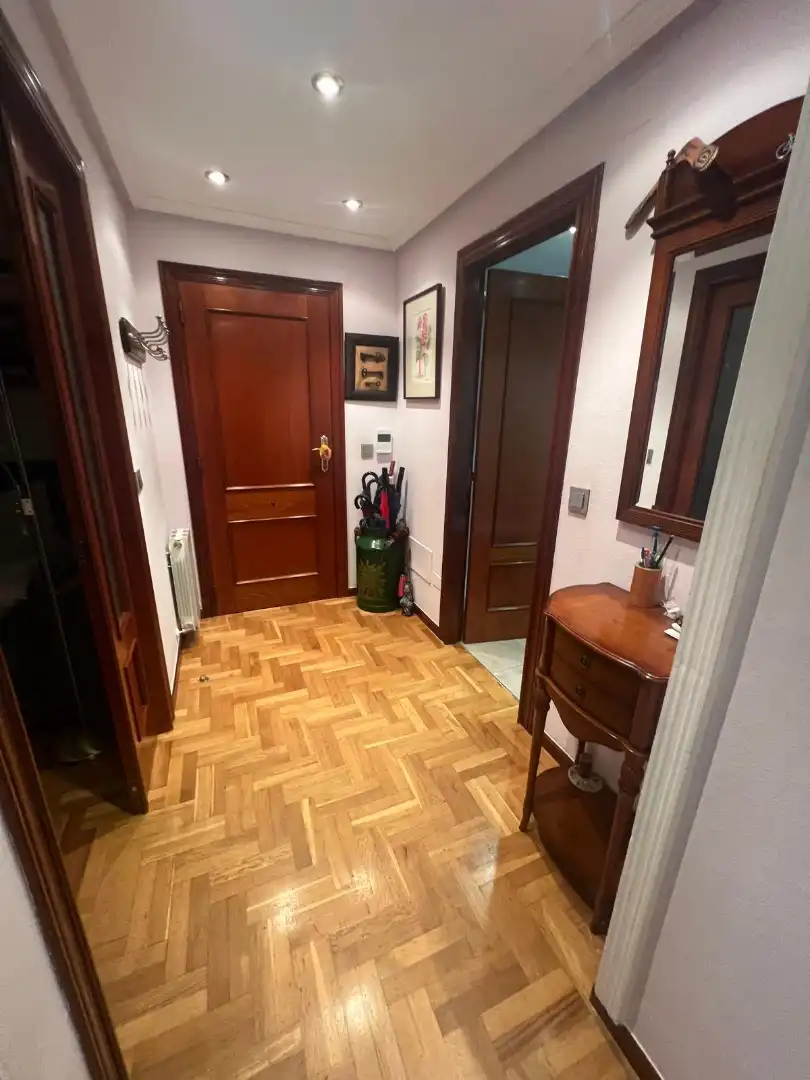 Pis de lloguer en Gijón  amb Calefacció, Parquet i Moblat