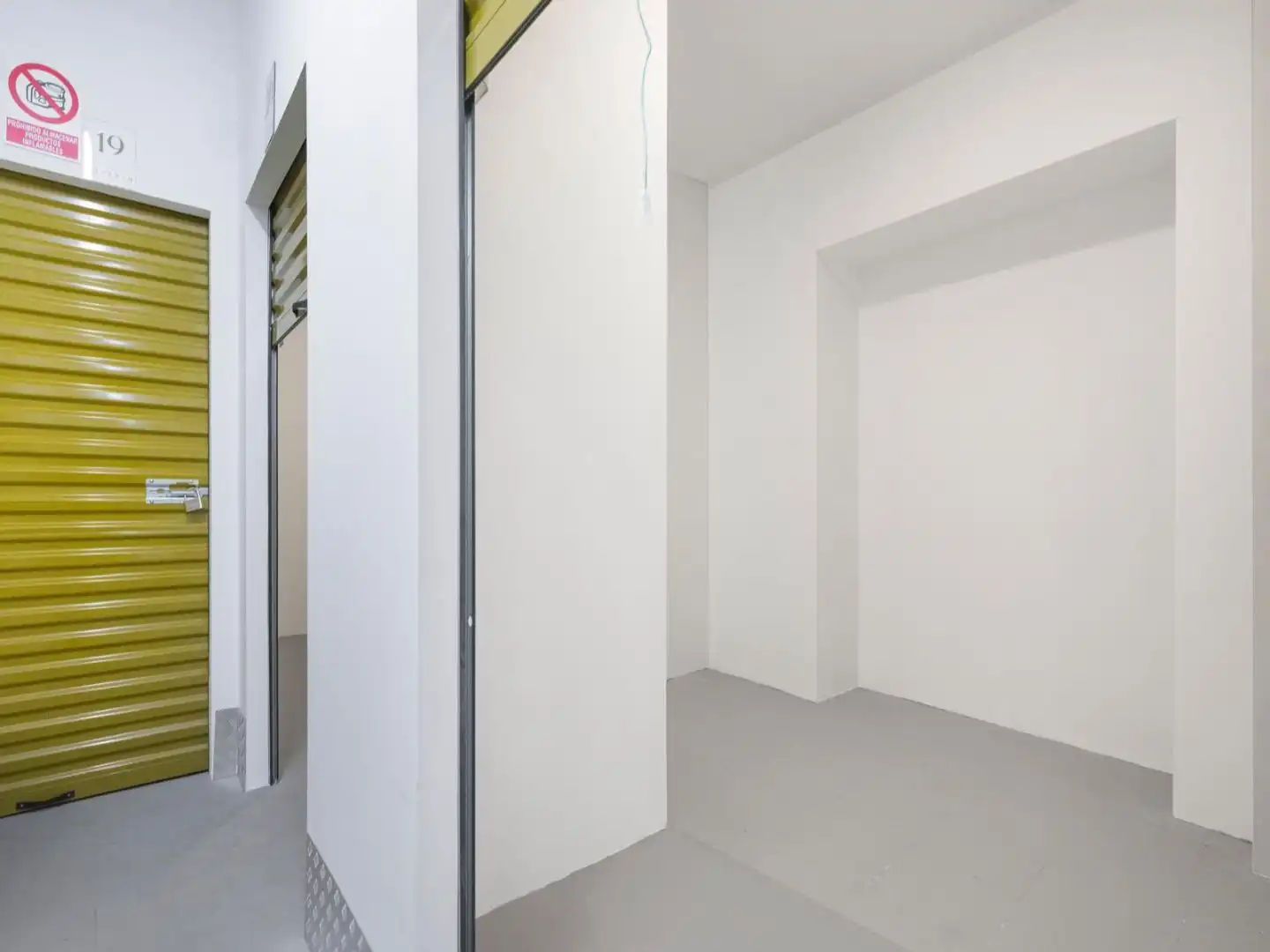 Storage room for rent in Madrid  with Alarm