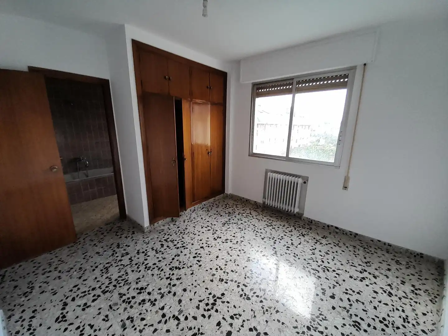 Habitación de Piso en venta en Ponferrada con Calefacción, Terraza y Trastero