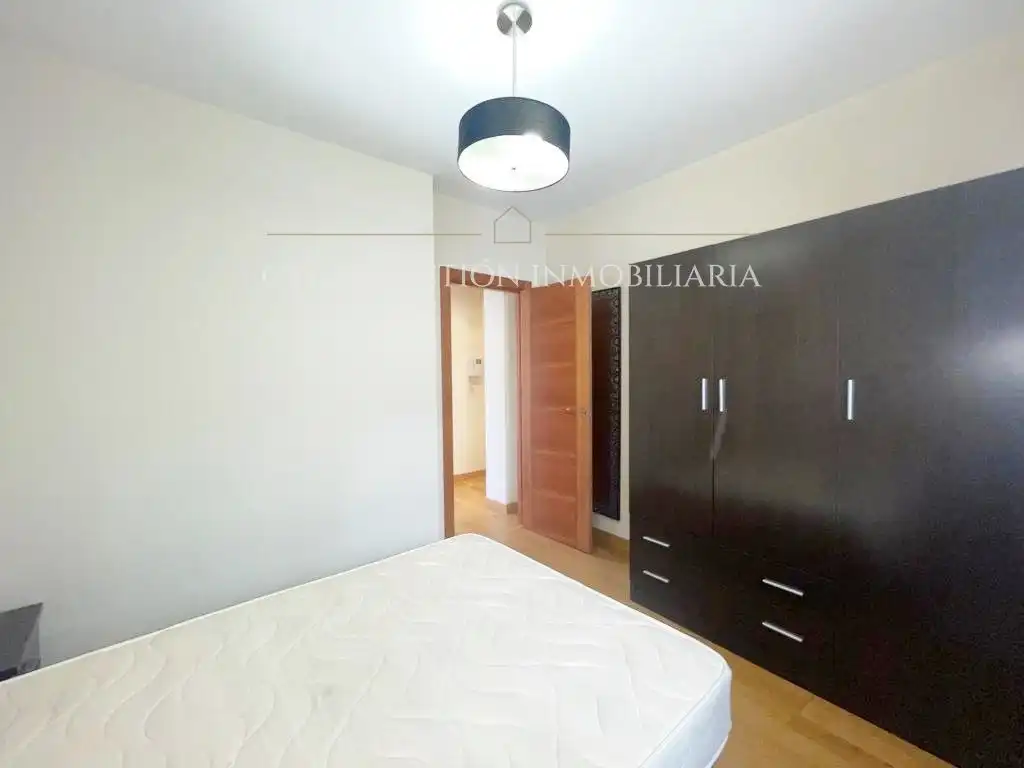Habitación de Piso de alquiler en Salamanca con Calefacción, Parquet y Amueblado