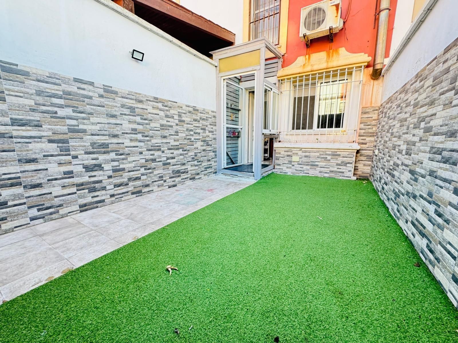 Terrassa de Casa adosada en venda en Algeciras