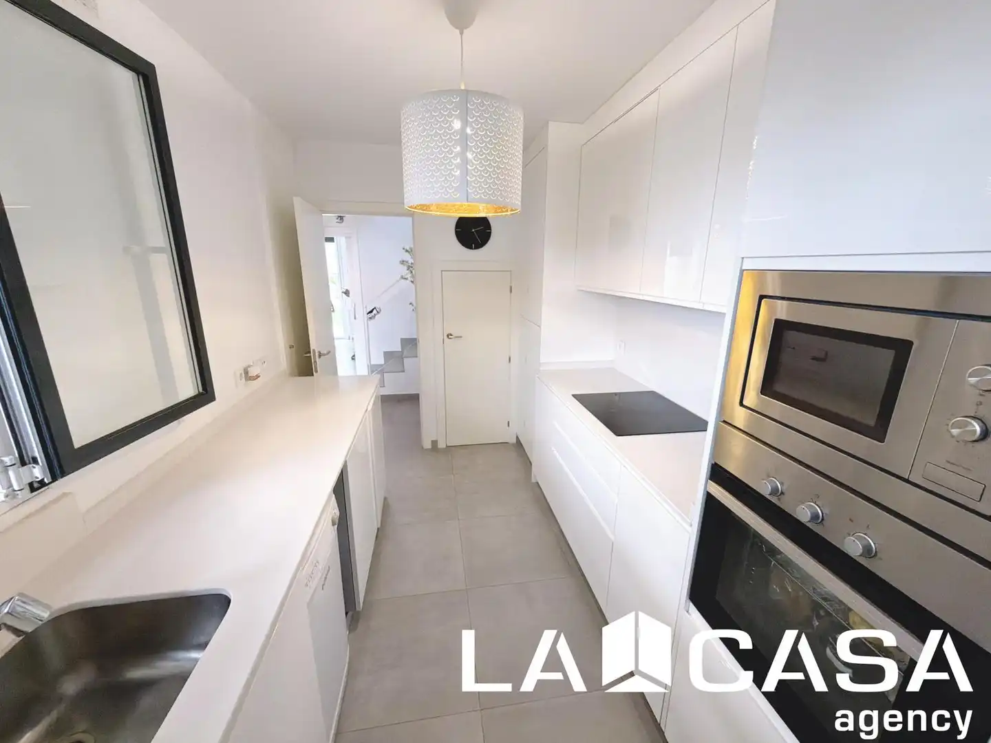 Casa a schiera in vendita a Entrenúcleos, imagen 5