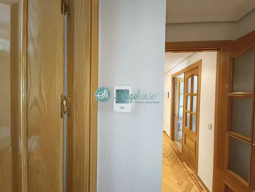 Piso de alquiler en Segovia con Calefacción y Parquet