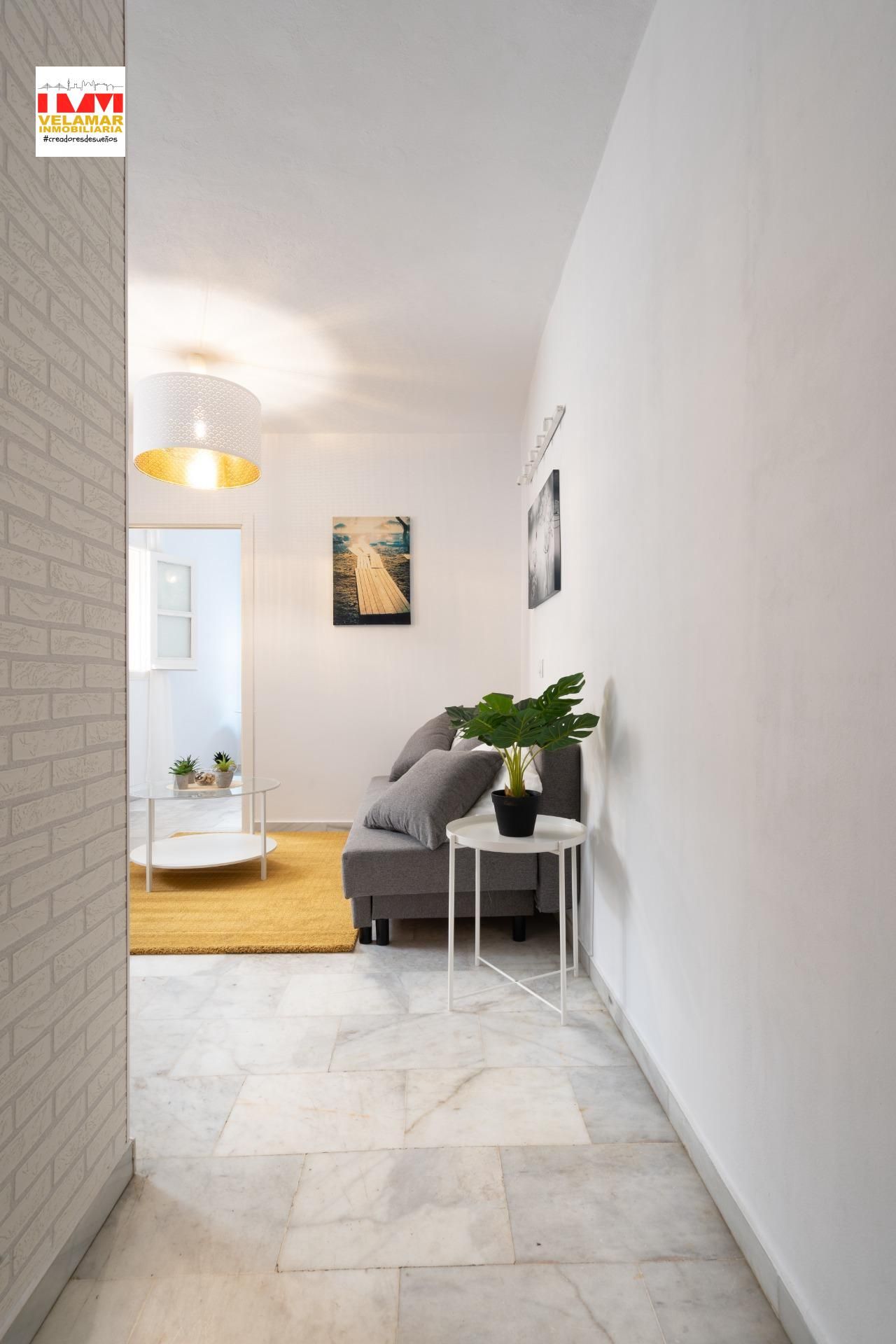 Sala d'estar de Pis en venda en  Cádiz Capital