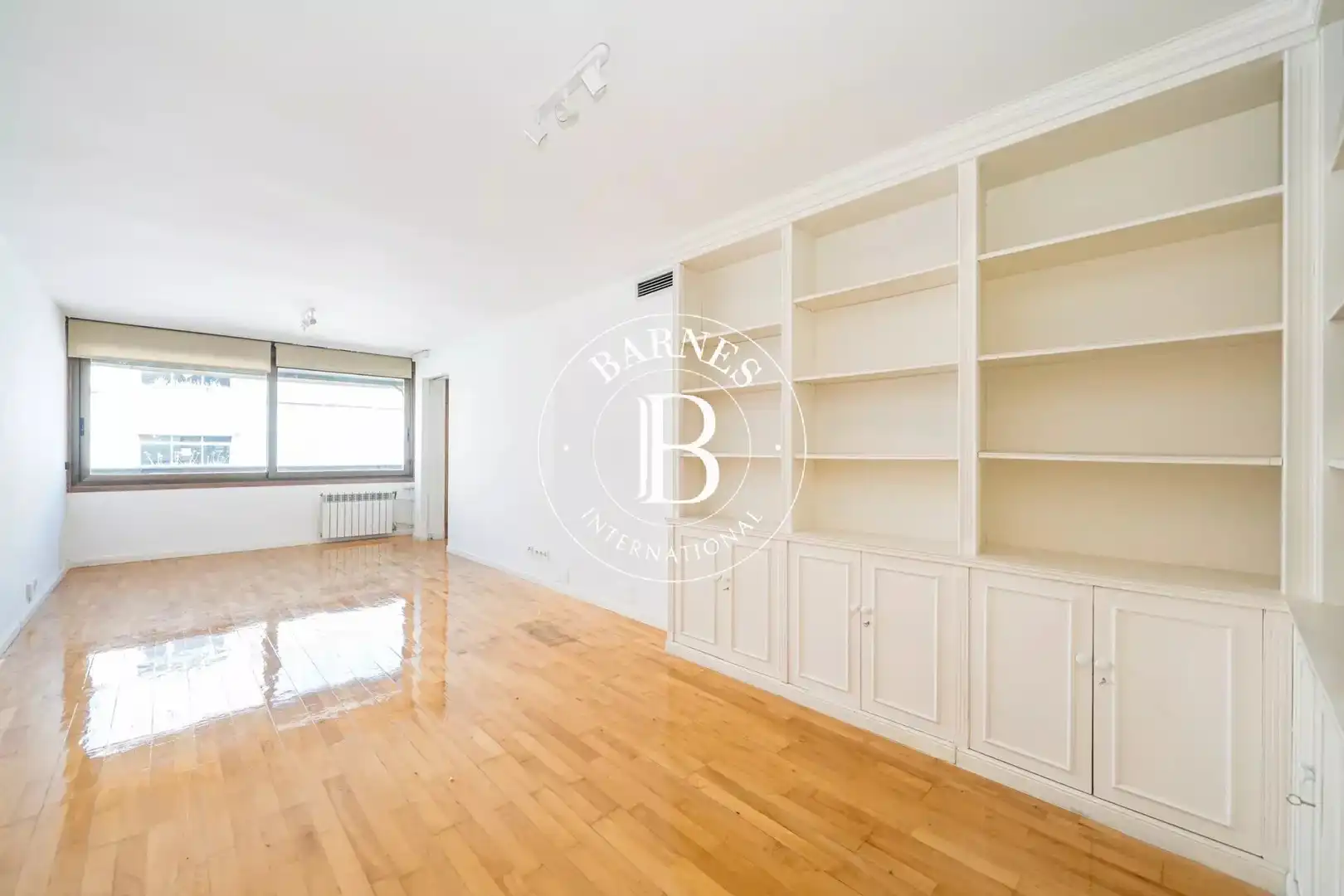 Exterior view of Flat for rent in Madrid  with Air Conditioner, Heating and Private garden