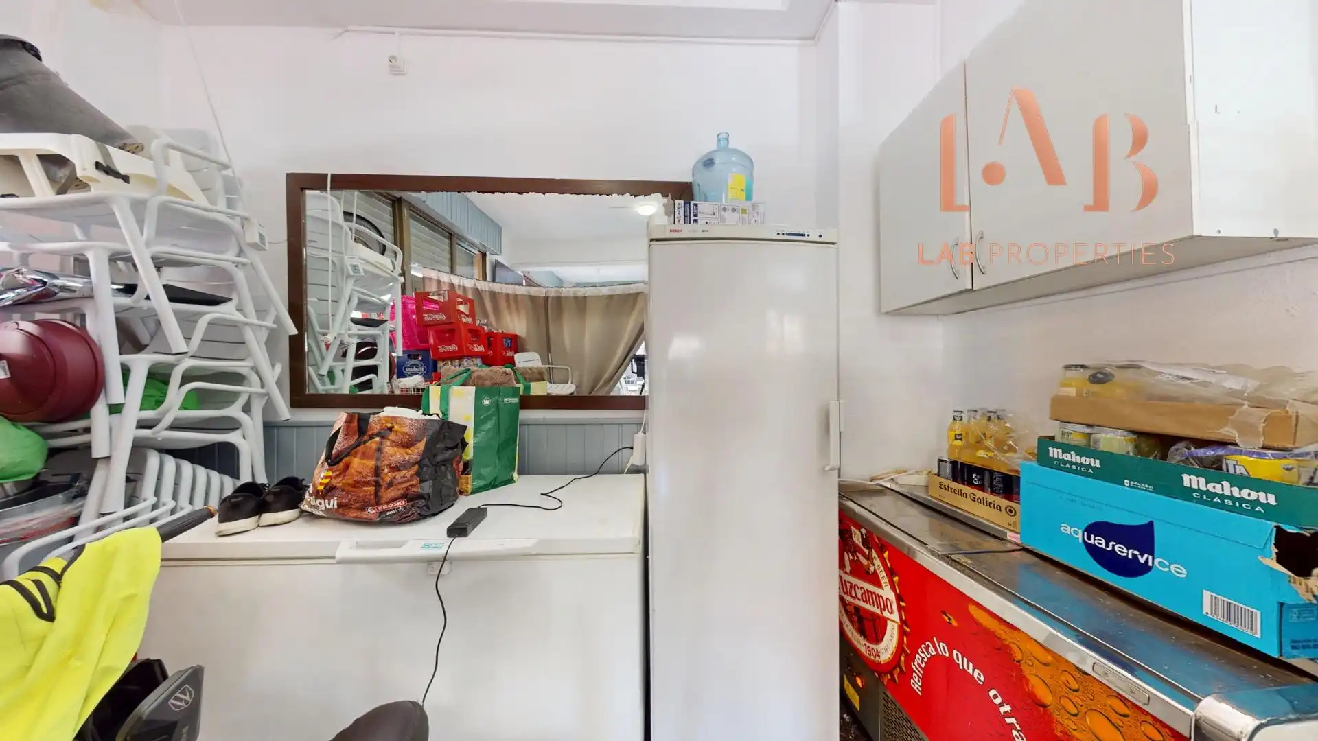 Kitchen of Commercial properties for rent in  Palma de Mallorca  with Air Conditioner and Furnished
