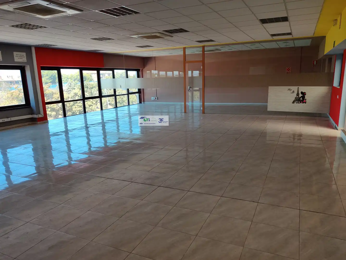 Nave industrial de alquiler en Alfajarín