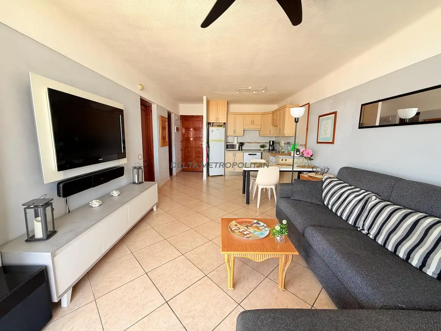 Living room of Apartments for sale in San Miguel de Abona  with Terrace, Furnished and Community pool