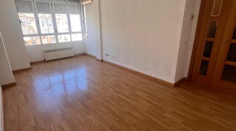 Foto 4 de Piso en venta en Avenida de la Alcarria, Centro, Azuqueca de Henares