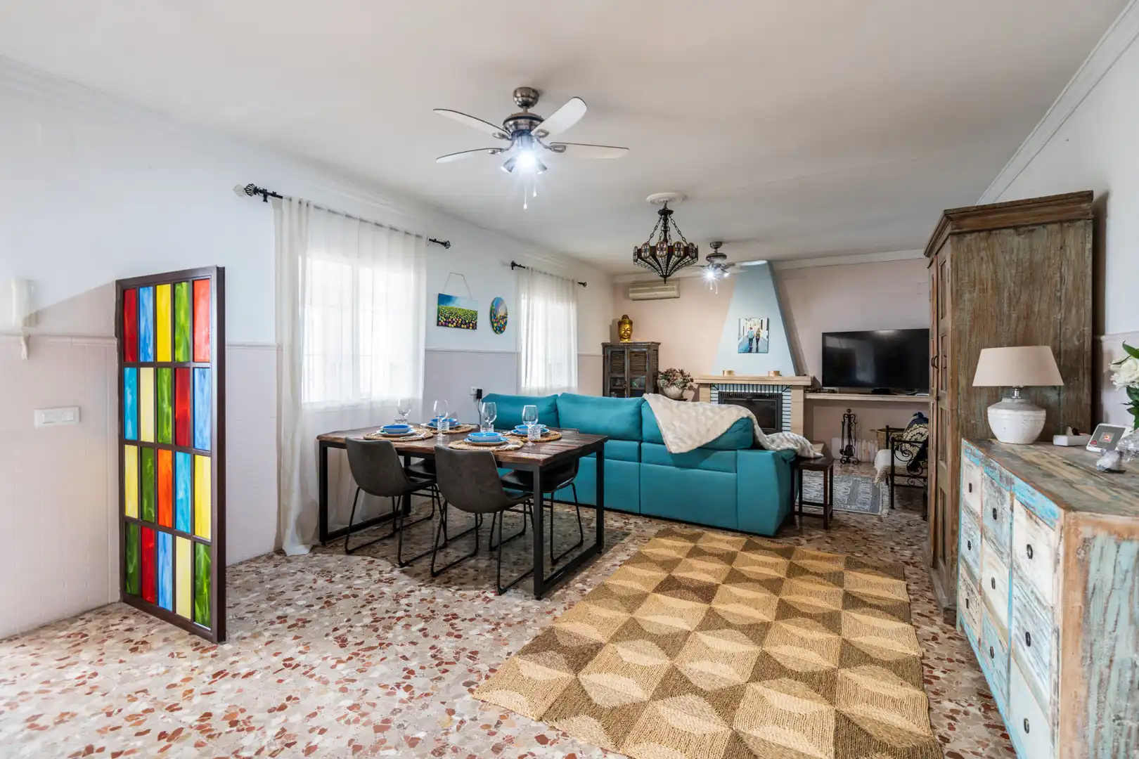 Sala d'estar de Casa o xalet en venda en Chiclana de la Frontera amb Aire condicionat, Calefacció i Jardí privat
