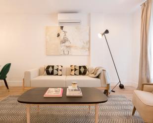 Living room of Flat to rent in  Barcelona Capital  with Air Conditioner, Furnished and Balcony