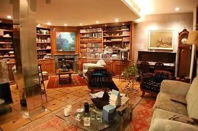 Wohnzimmer von Wohnung zum Verkauf in Oviedo  mit Heizung, Privatgarten und Parkett