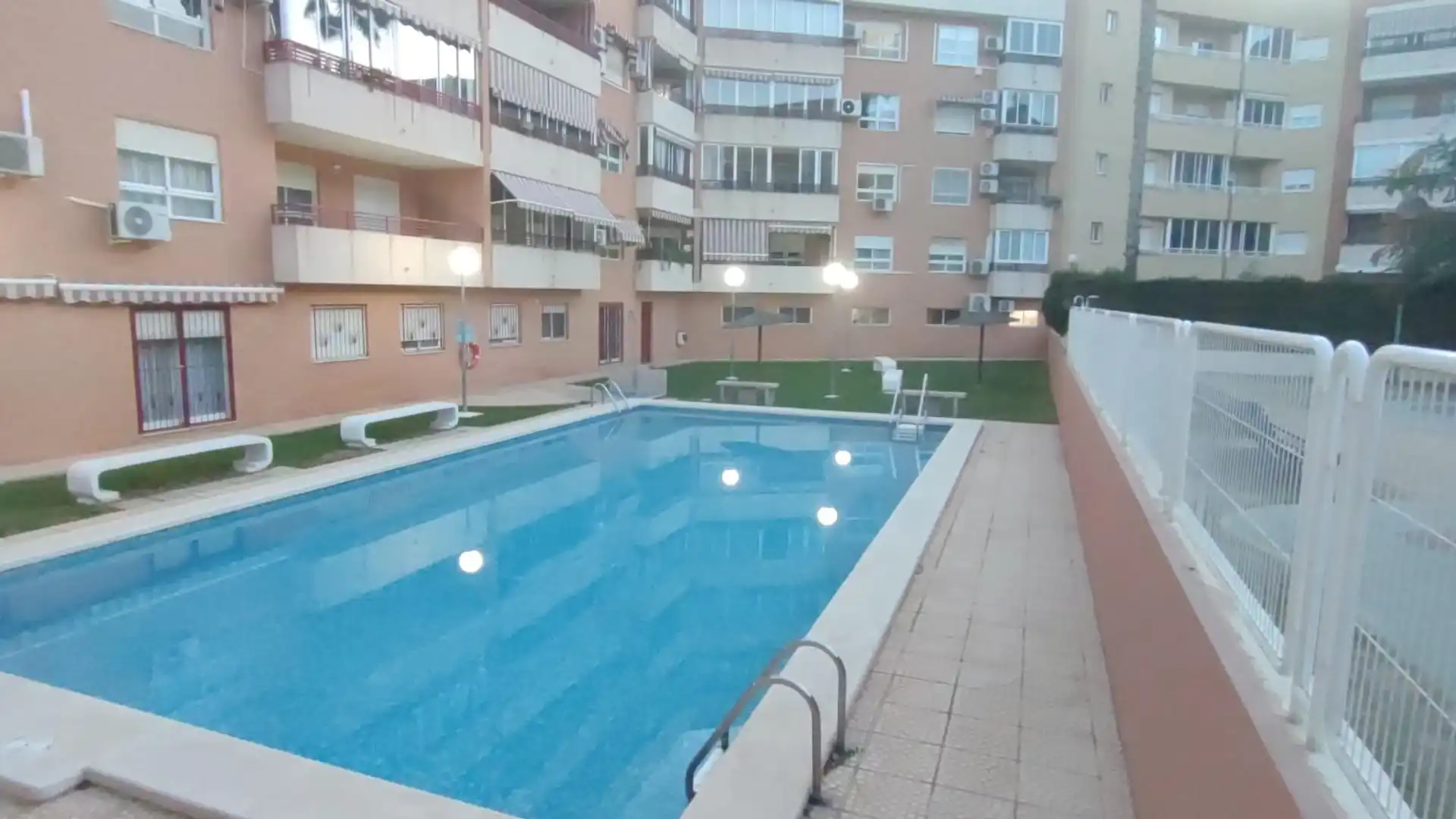 Piscina de Piso en venta en San Vicente del Raspeig / Sant Vicent del Raspeig con Aire acondicionado, Amueblado y Balcón