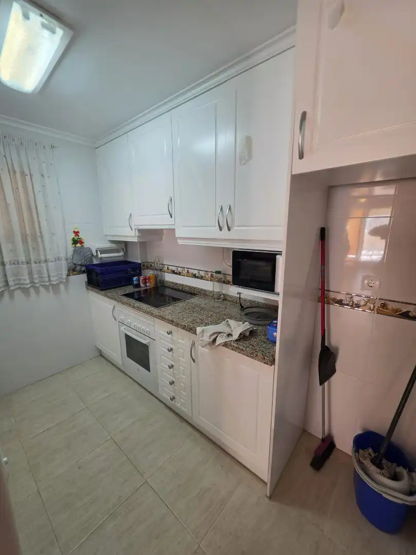 Küche von Wohnung zum Verkauf in Torrevieja mit Möbliert